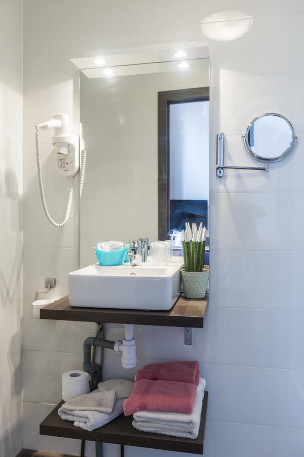 Hostellerie Lou Pahou Ronse Kültér fotó