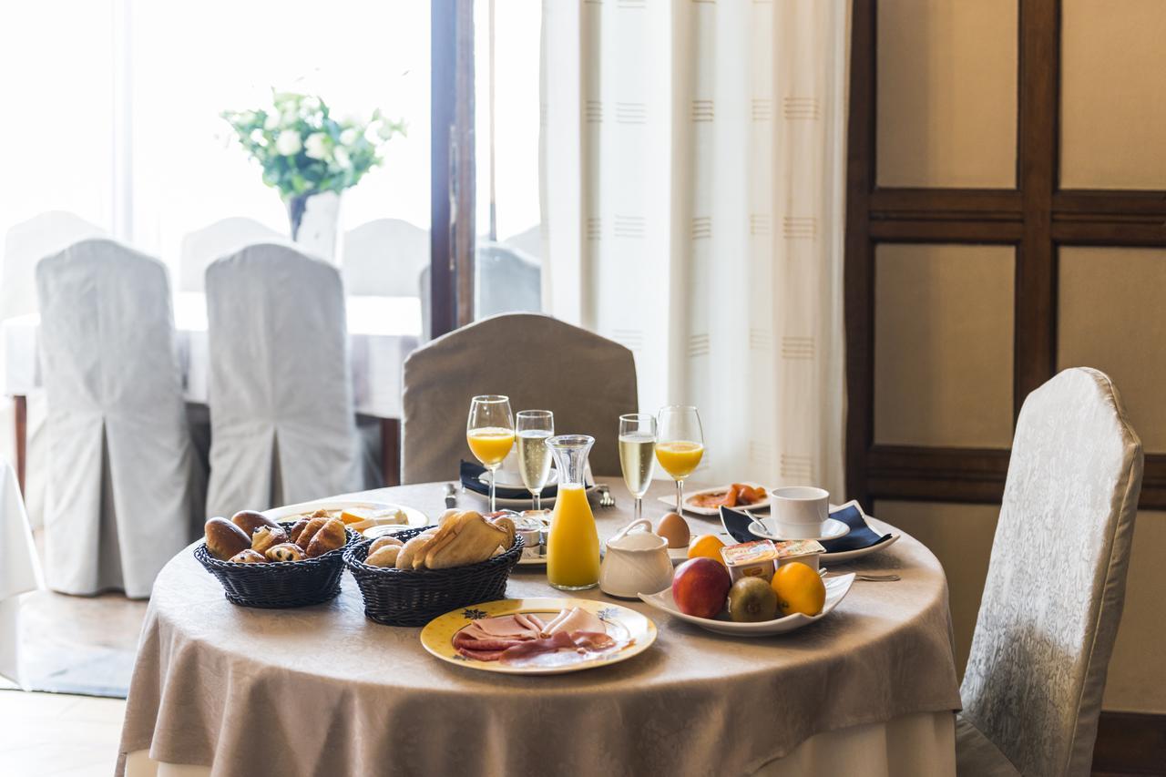 Hostellerie Lou Pahou Ronse Kültér fotó