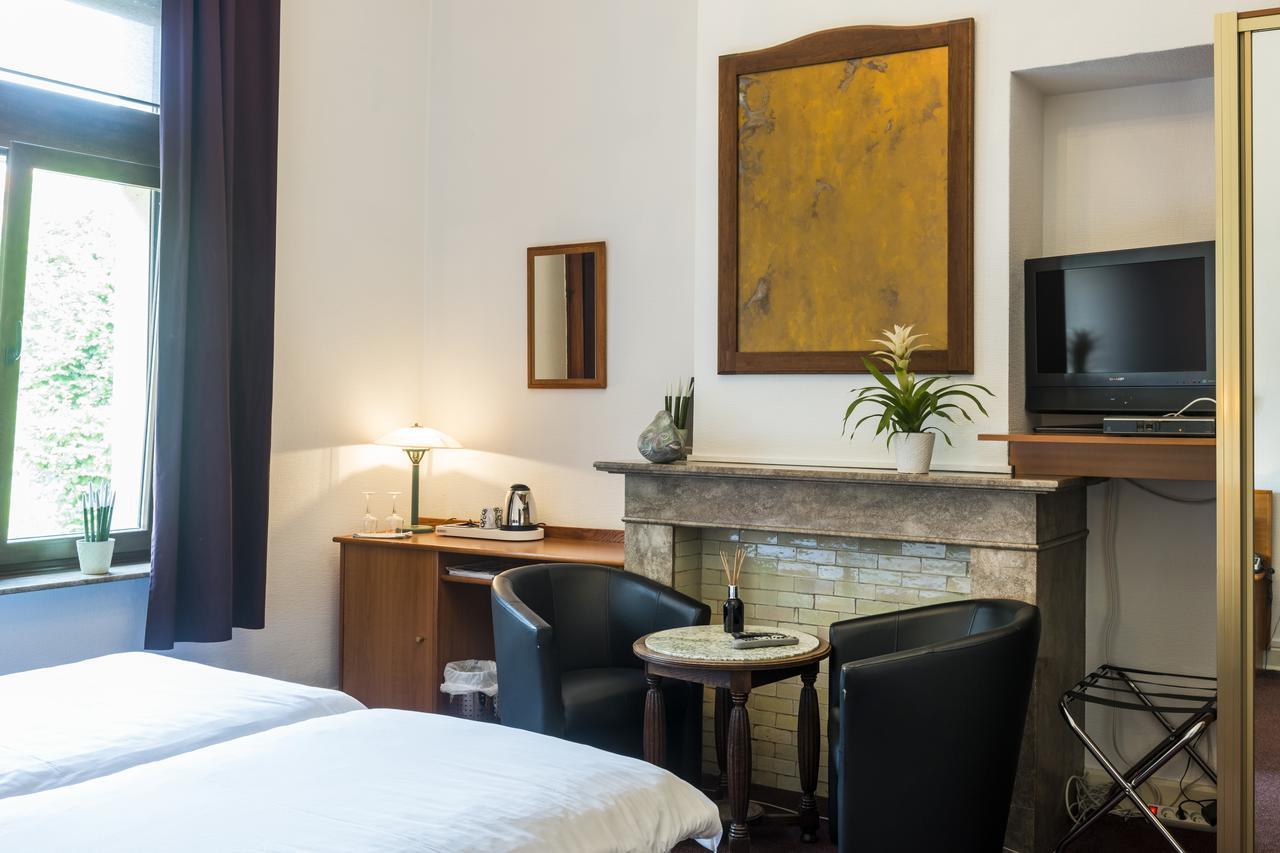 Hostellerie Lou Pahou Ronse Kültér fotó